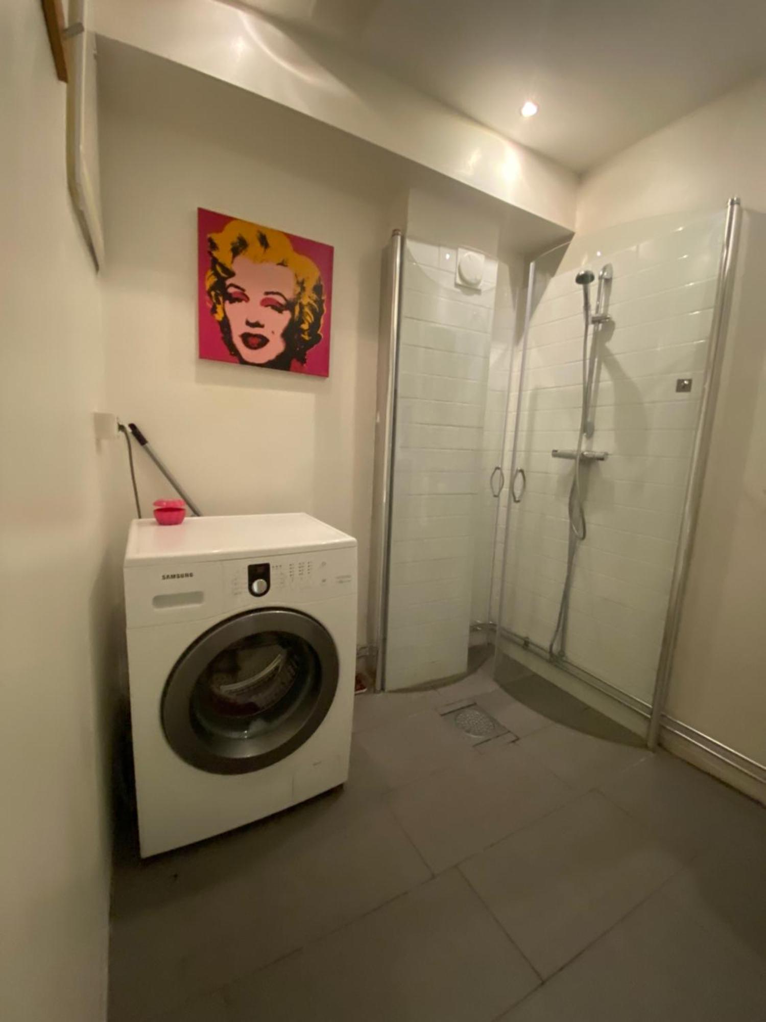 Townhouse On Arlanda Stockholm Metro Line - Easy Checkin Villa Sollentuna Eksteriør bilde