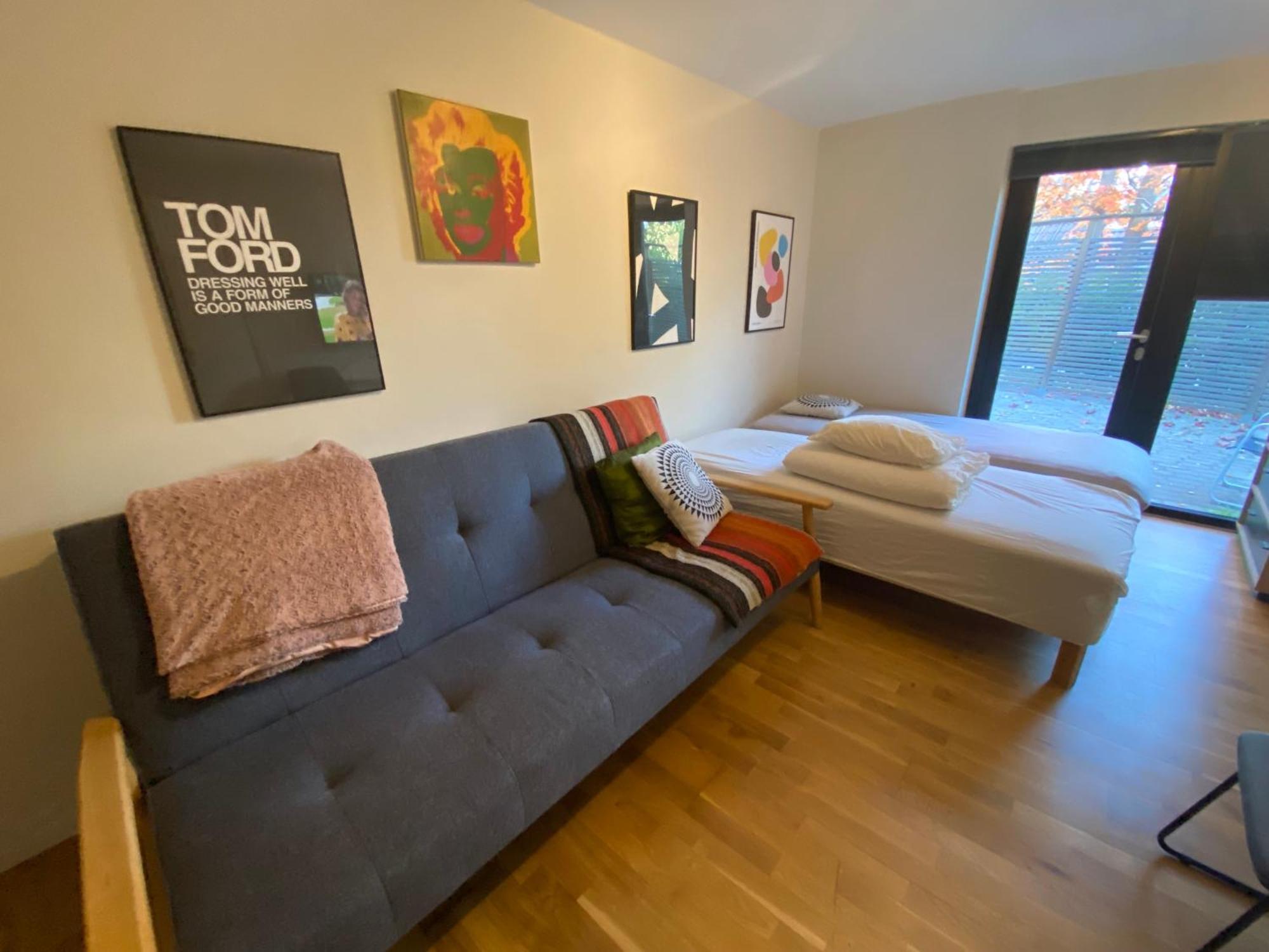 Townhouse On Arlanda Stockholm Metro Line - Easy Checkin Villa Sollentuna Eksteriør bilde